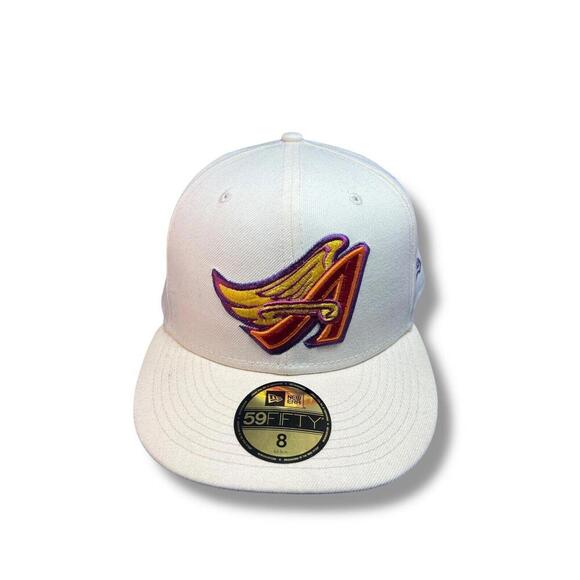 New Era 59FIFTY Los Angeles Angels Hat Size 8 Fitted Cap 2002 WS Champions  Cap - Picture 1 of 8